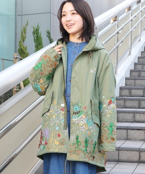 美品　ゴースロ-キャラバン コットン/ナイロンパネル刺繍モッズコート着用２回 コットン/ナイロンパネル刺繍モッズコート go slow caravan