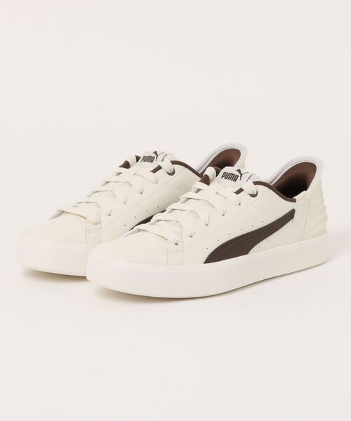 PUMA(プーマ)の「PUMA プーマ V COURT EASE IN レディーススニーカー(Vコートイーズイン) 402486(スニーカー・レディース・ベージュ系その他3/ホワイト×ブラック/ブラック×ブラック・22.5cm/23.5cm/24.5cm/23.0cm/24.0cm/25.0cm)」の3枚目の写真
