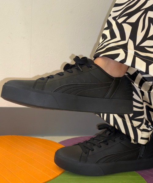 PUMA(プーマ)の「PUMA プーマ V COURT EASE IN レディーススニーカー(Vコートイーズイン) 402486(スニーカー・レディース・ベージュ系その他3/ホワイト×ブラック/ブラック×ブラック・22.5cm/23.5cm/24.5cm/23.0cm/24.0cm/25.0cm)」の9枚目の写真