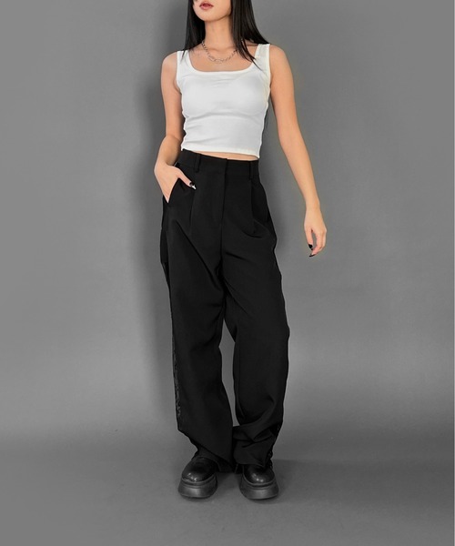 LVEU.（ラブユ.）の「【LVEU.】バッククロスタンクトップ / トップス タンクトップ カップ付き バッククロス クロス クロップド ショート インナー レイヤード ブラック ホワイト グレー（タンクトップ・レディース・ブラック/ホワイト/グレー・FREE）」の18枚目の写真