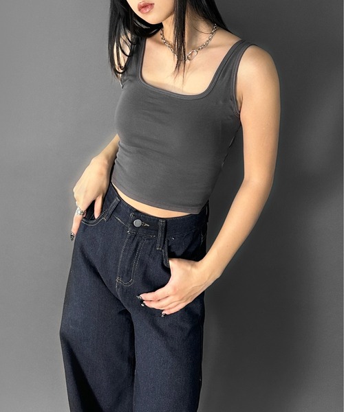 LVEU.（ラブユ.）の「【LVEU.】バッククロスタンクトップ / トップス タンクトップ カップ付き バッククロス クロス クロップド ショート インナー レイヤード ブラック ホワイト グレー（タンクトップ・レディース・ブラック/ホワイト/グレー・FREE）」の20枚目の写真