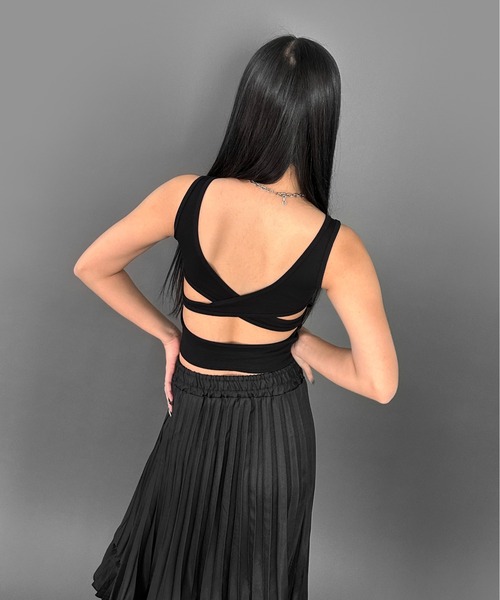 LVEU.（ラブユ.）の「【LVEU.】バッククロスタンクトップ / トップス タンクトップ カップ付き バッククロス クロス クロップド ショート インナー レイヤード ブラック ホワイト グレー（タンクトップ・レディース・ブラック/ホワイト/グレー・FREE）」の10枚目の写真