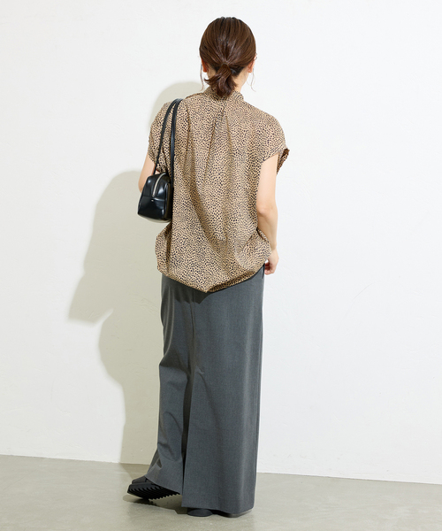 JOURNAL STANDARD（ジャーナルスタンダード）の「《WEB限定追加》80ローンタックボリュームシャツ（シャツ/ブラウス・レディース・ベージュ/ブラック系その他/ブラック・FREE）」の21枚目の写真