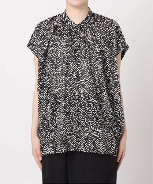 JOURNAL STANDARD（ジャーナルスタンダード）の「《WEB限定追加》80ローンタックボリュームシャツ（シャツ/ブラウス・レディース・ベージュ/ブラック系その他/ブラック・FREE）」の7枚目の写真