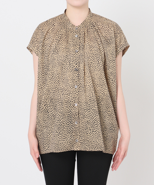 JOURNAL STANDARD（ジャーナルスタンダード）の「《WEB限定追加》80ローンタックボリュームシャツ（シャツ/ブラウス・レディース・ベージュ/ブラック系その他/ブラック・FREE）」の5枚目の写真