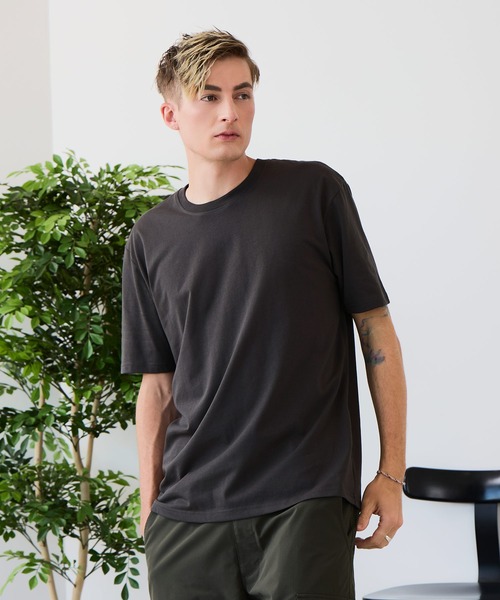 UNIIT(ユニット)の「【汗染みの目立ちにくいTシャツ ZEROSTAIN/ゼロステイン】クルーネックTシャツ 綿タッチ ヘビーウェイト感 防汚・撥水 吸汗速乾 UVカット(Tシャツ/カットソー・メンズ・ブルー/ホワイト/ネイビー/ブラック/スミクロ・LARGE/MEDIUM/X-LARGE)」の3枚目の写真