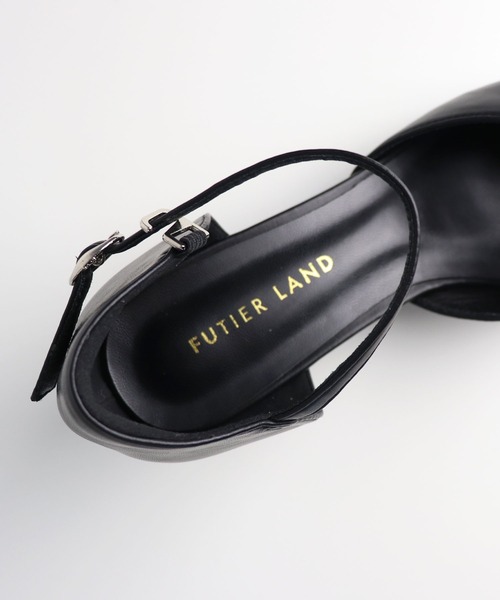 Futier land(フューティアランド)の「Vカットポインテッドストラップパンプス(パンプス・レディース・ブラック/シルバー/ブラック系その他/ベージュ・39/38/37/36/40)」の13枚目の写真