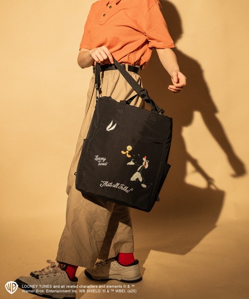 ACCOMMODE（アコモデ）の「ルーニー・テューンズ/バックパック（バックパック/リュック・レディース・ブラック/ベージュ・FREE）」の3枚目の写真