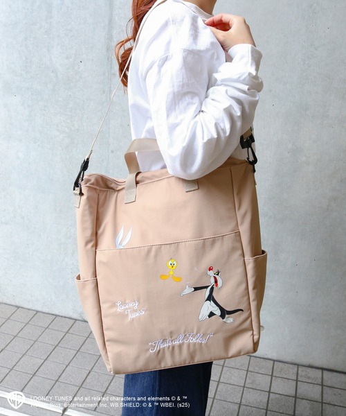 ACCOMMODE（アコモデ）の「ルーニー・テューンズ/バックパック（バックパック/リュック・レディース・ブラック/ベージュ・FREE）」の12枚目の写真