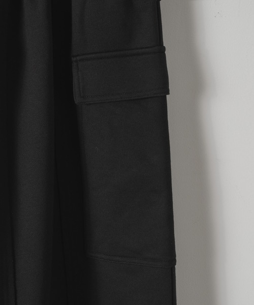 DOOPZ（ドープス）の「BAGGY SWEAT CARGO PANTS - バギースウェットカーゴパンツ（カーゴパンツ・メンズ・ダークブラウン/ブラック・SMALL/MEDIUM/LARGE）」の15枚目の写真