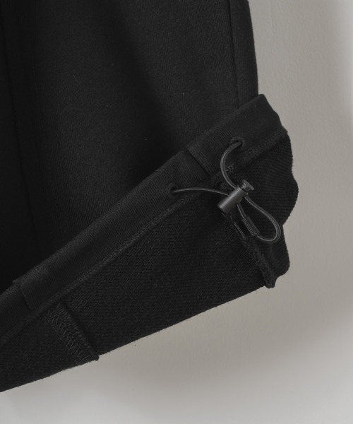 DOOPZ（ドープス）の「BAGGY SWEAT CARGO PANTS - バギースウェットカーゴパンツ（カーゴパンツ・メンズ・ダークブラウン/ブラック・SMALL/MEDIUM/LARGE）」の3枚目の写真