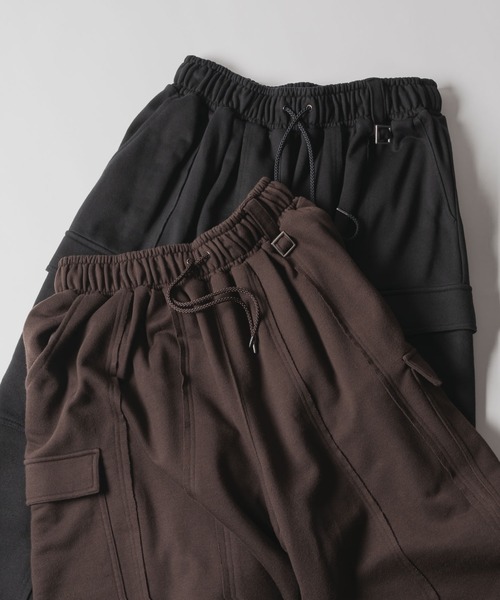 DOOPZ（ドープス）の「BAGGY SWEAT CARGO PANTS - バギースウェットカーゴパンツ（カーゴパンツ・メンズ・ダークブラウン/ブラック・SMALL/MEDIUM/LARGE）」の10枚目の写真