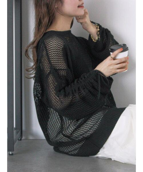 ehka sopo（エヘカソポ）の「袖ドロスト花柄メッシュニット（ニット/セーター・レディース・キナリ/グレー/ブラック・F）」の2枚目の写真