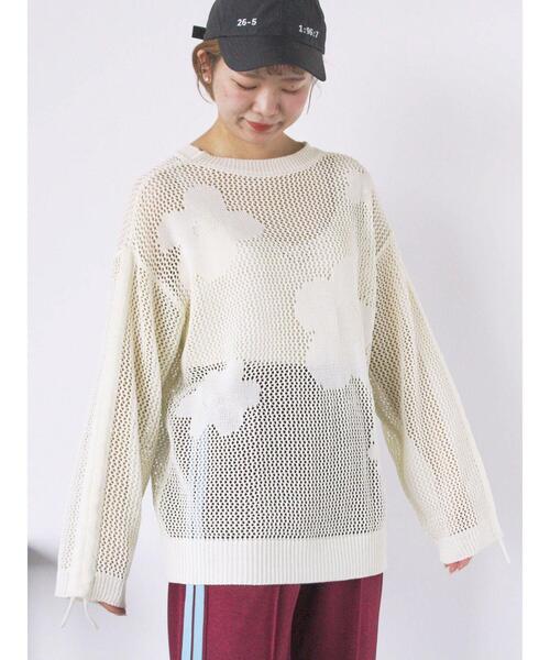 ehka sopo（エヘカソポ）の「袖ドロスト花柄メッシュニット（ニット/セーター・レディース・キナリ/グレー/ブラック・F）」の6枚目の写真