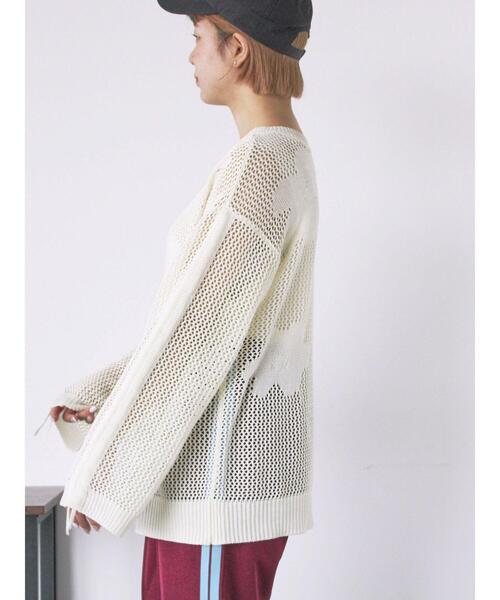 ehka sopo（エヘカソポ）の「袖ドロスト花柄メッシュニット（ニット/セーター・レディース・キナリ/グレー/ブラック・F）」の7枚目の写真