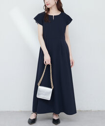 【WEB限定】取りはずしティアード衿ワンピース