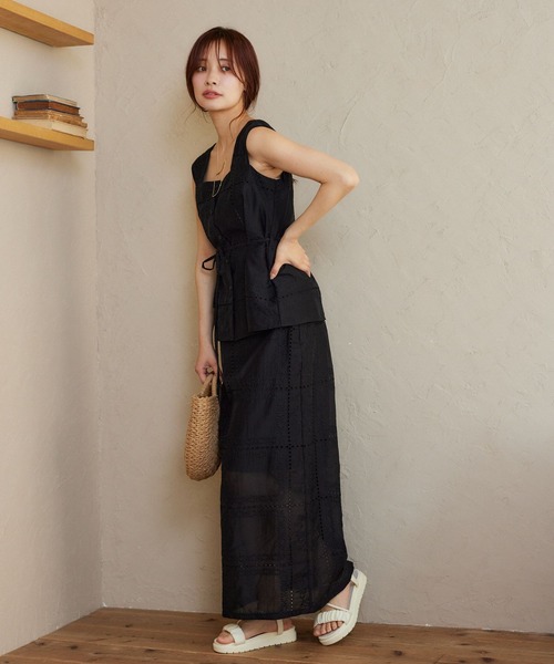 mysty woman（ミスティウーマン）の「パッチワークノースリブラウス  497246（シャツ/ブラウス・レディース・ブラック/オフホワイト・FREE）」の9枚目の写真