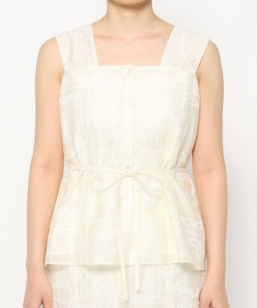 mysty woman（ミスティウーマン）の「パッチワークノースリブラウス  497246（シャツ/ブラウス・レディース・ブラック/オフホワイト・FREE）」の7枚目の写真