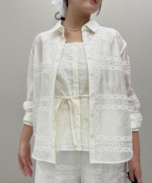 mysty woman（ミスティウーマン）の「パッチワークノースリブラウス  497246（シャツ/ブラウス・レディース・ブラック/オフホワイト・FREE）」の17枚目の写真