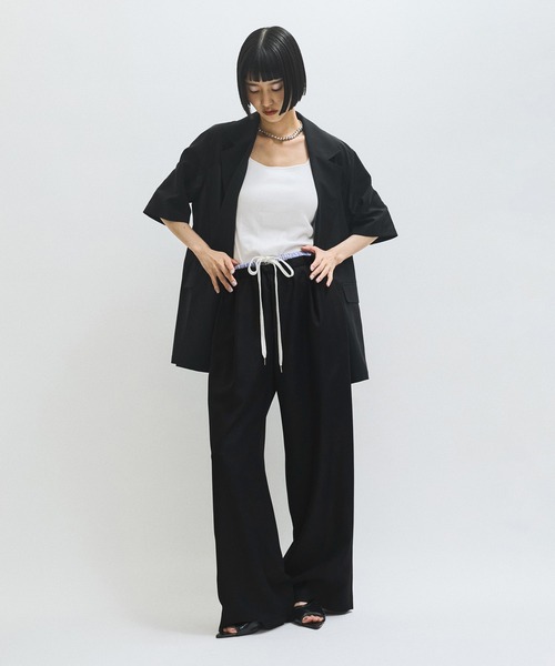 ADAM ET ROPE'（アダムエロペ）の「【吸水速乾】コンビウエストイージースラックス（スラックス・レディース・ブラック/ベージュ系その他・38/36）」の15枚目の写真