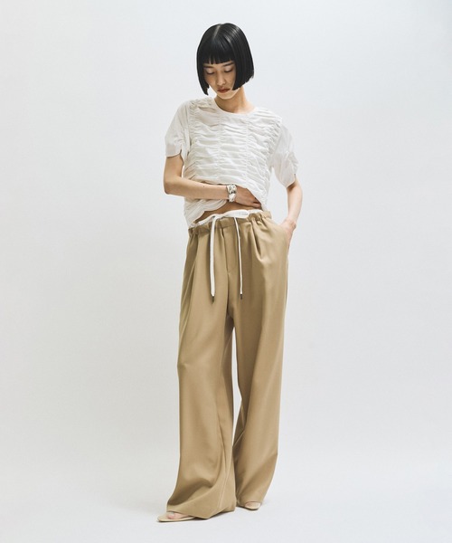 ADAM ET ROPE'（アダムエロペ）の「【吸水速乾】コンビウエストイージースラックス（スラックス・レディース・ブラック/ベージュ系その他・38/36）」の16枚目の写真