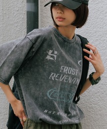 SUGGESTION/サジェッション 加工グラフィックロゴTシャツ