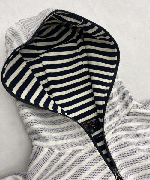 MK MICHEL KLEIN HOMME （エムケーミッシェルクランオム）の「【吸水性・伸縮性◎】バッグリップボーダーパーカー（パーカー・メンズ・ネイビー/ブルー・48/46/51）」の12枚目の写真