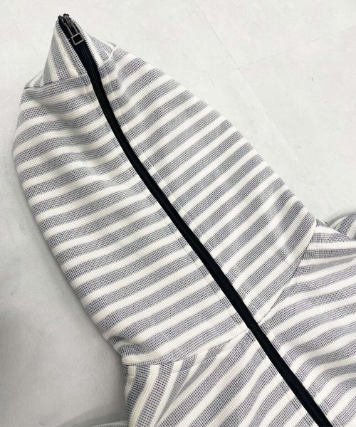 MK MICHEL KLEIN HOMME （エムケーミッシェルクランオム）の「【吸水性・伸縮性◎】バッグリップボーダーパーカー（パーカー・メンズ・ネイビー/ブルー・48/46/51）」の13枚目の写真