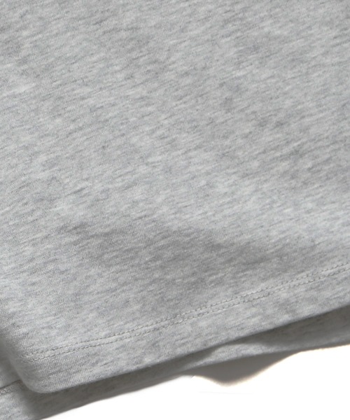 FOG ESSENTIALS(エフオージーエッセンシャルズ)の「FOG ESSENTIALS/エッセンシャルズ ESSENTIALS LOGO SS TEE 半袖Tシャツ(Tシャツ/カットソー・メンズ・グレー・M/L/XL)」の4枚目の写真