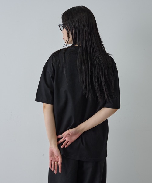 COLONY 2139(コロニートゥーワンスリーナイン)の「コードプリントTシャツ(Tシャツ/カットソー・メンズ・ブラック/ホワイト・MEDIUM/LARGE)」の5枚目の写真