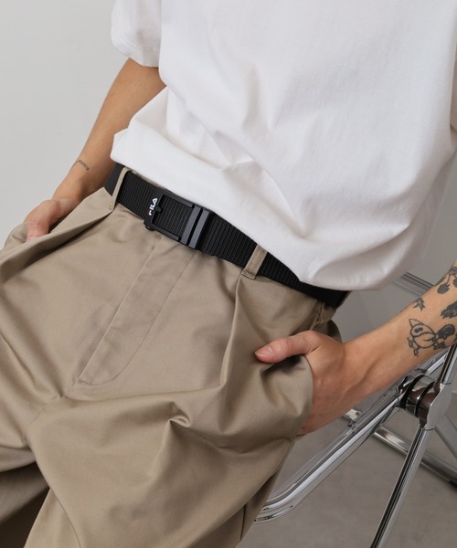 FILA(フィラ)の「FILA エアタフプラスベルト(ベルト・メンズ・ブラック/ネイビー/ベージュ/カーキ・FREE)」の1枚目の写真