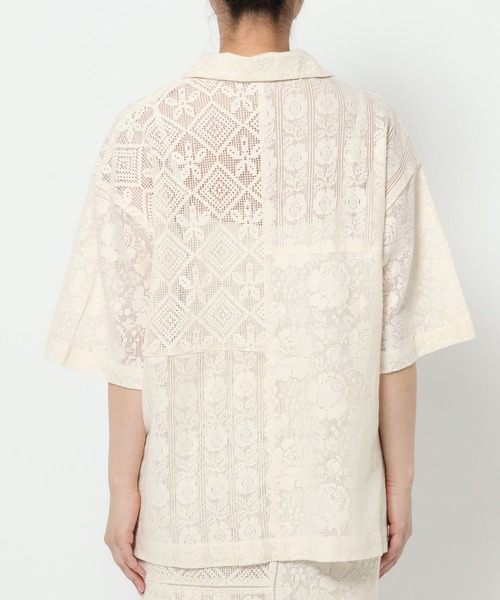 LOWRYS FARM(ローリーズファーム)の「パッチワークレースシャツ 327860(シャツ/ブラウス・レディース・ブラック/アイボリー・FREE)」の9枚目の写真