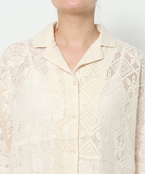 LOWRYS FARM(ローリーズファーム)の「パッチワークレースシャツ 327860(シャツ/ブラウス・レディース・ブラック/アイボリー・FREE)」の7枚目の写真