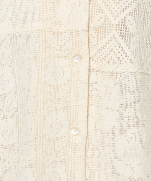 LOWRYS FARM(ローリーズファーム)の「パッチワークレースシャツ 327860(シャツ/ブラウス・レディース・ブラック/アイボリー・FREE)」の4枚目の写真