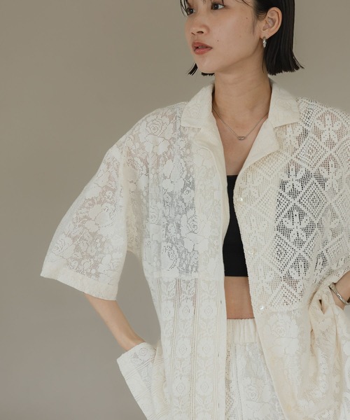 LOWRYS FARM(ローリーズファーム)の「パッチワークレースシャツ 327860(シャツ/ブラウス・レディース・ブラック/アイボリー・FREE)」の15枚目の写真