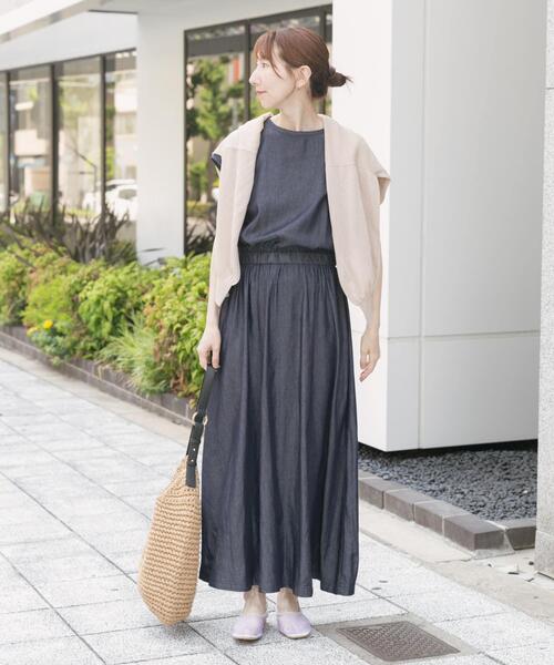 ITEMS URBANRESEARCH(アイテムズ アーバンリサーチ)の「レーヨンデニムワンピース(ワンピース・レディース・ワンウォッシュ/ブルー・FREE)」の2枚目の写真