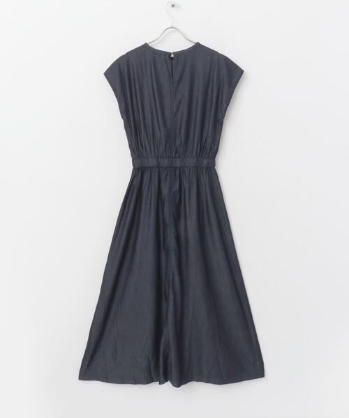 ITEMS URBANRESEARCH(アイテムズ アーバンリサーチ)の「レーヨンデニムワンピース(ワンピース・レディース・ワンウォッシュ/ブルー・FREE)」の18枚目の写真