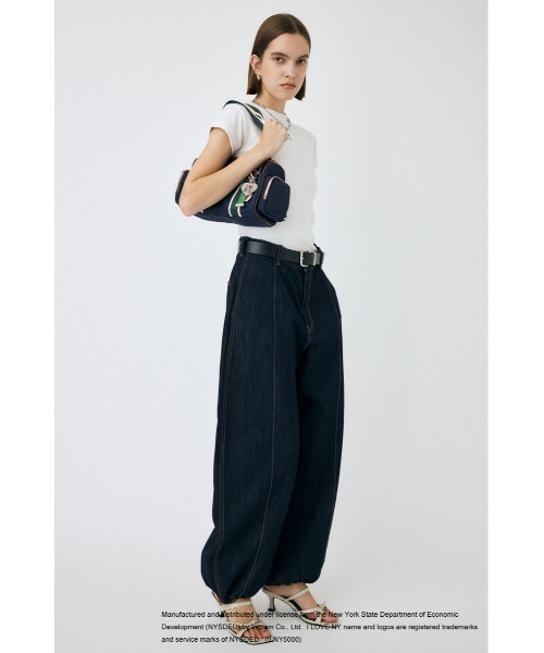MOUSSY(マウジー)の「I LOVE NY RHINESTONE Tシャツ(Tシャツ/カットソー・レディース・ホワイト/ブラック・FREE)」の9枚目の写真