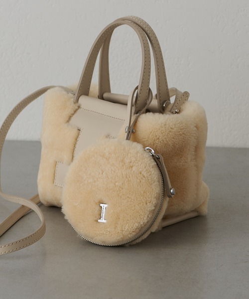 IACUCCI（イアクッチ）の「ソルベット XS MONTONE/RUGA（ショルダーバッグ・レディース・ブラウン/サックスブルー/アイボリー・FREE）」の4枚目の写真