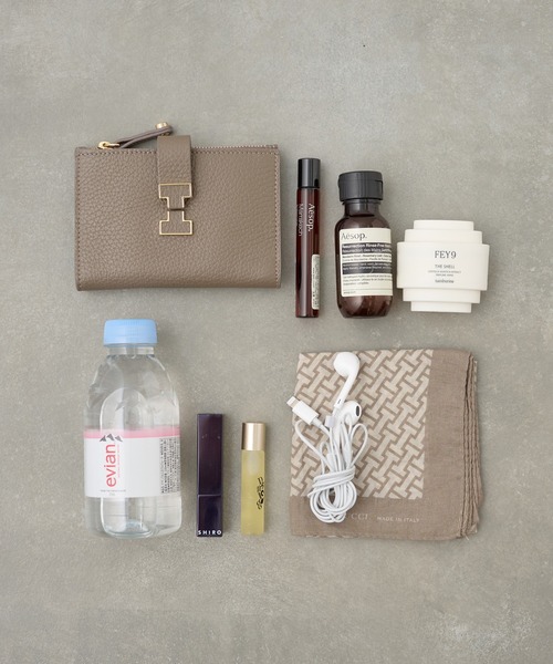 IACUCCI（イアクッチ）の「ソルベット XS MONTONE/RUGA（ショルダーバッグ・レディース・ブラウン/サックスブルー/アイボリー・FREE）」の6枚目の写真