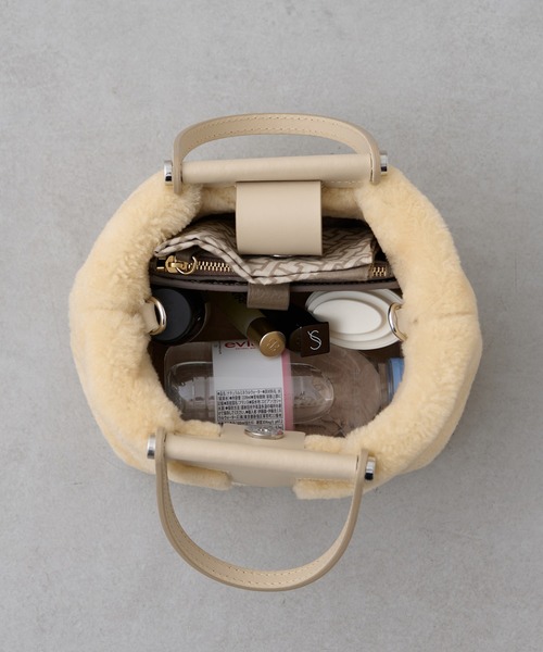 IACUCCI（イアクッチ）の「ソルベット XS MONTONE/RUGA（ショルダーバッグ・レディース・ブラウン/サックスブルー/アイボリー・FREE）」の7枚目の写真