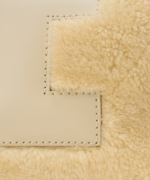 IACUCCI（イアクッチ）の「ソルベット XS MONTONE/RUGA（ショルダーバッグ・レディース・ブラウン/サックスブルー/アイボリー・FREE）」の16枚目の写真