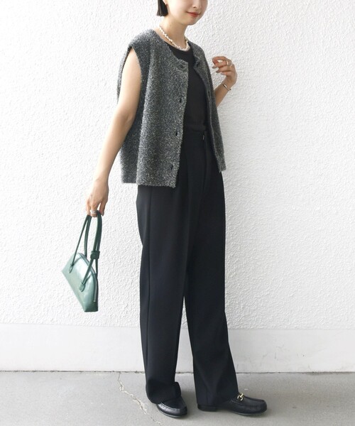 SHIPS(シップス)の「〈手洗い可能〉ラメ ニット ベスト(ベスト・レディース・ベージュ/ダークグレー・ONE SIZE)」の6枚目の写真