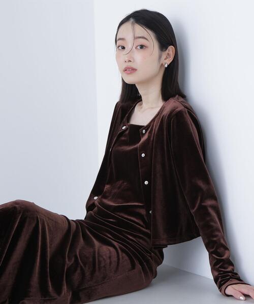 NATURAL BEAUTY BASIC(ナチュラルビューティーベーシック)の「◇ベロアカーデ&キャミワンピース(ワンピース・レディース・ダークブラウン/ベージュ・P/S/MEDIUM)」の1枚目の写真