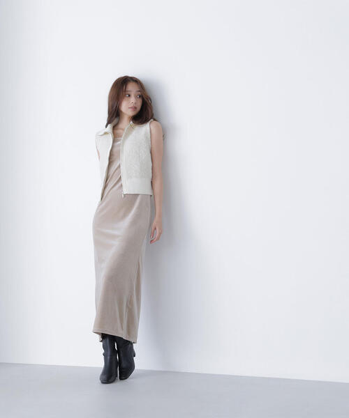 NATURAL BEAUTY BASIC(ナチュラルビューティーベーシック)の「◇ベロアカーデ&キャミワンピース(ワンピース・レディース・ダークブラウン/ベージュ・P/S/MEDIUM)」の8枚目の写真