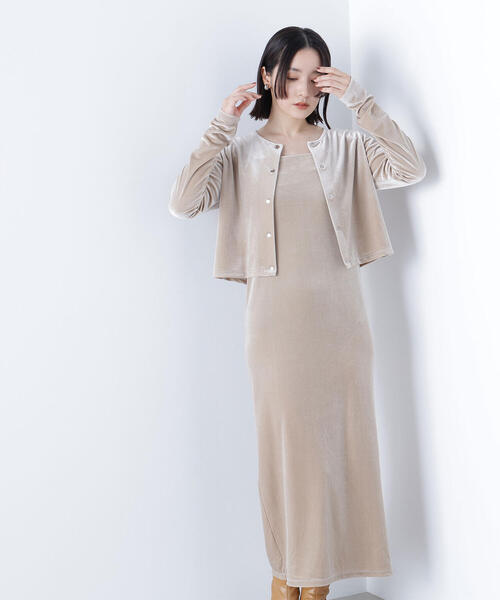 NATURAL BEAUTY BASIC(ナチュラルビューティーベーシック)の「◇ベロアカーデ&キャミワンピース(ワンピース・レディース・ダークブラウン/ベージュ・P/S/MEDIUM)」の1枚目の写真