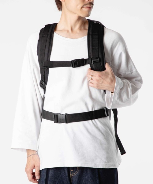 Manhattan Portage(マンハッタンポーテージ)の「Manhattan Portage Hiker Backpack マンハッタンポーテージ ハイカーバックパック バックパック(バックパック/リュック・レディース・ブラック・FREE)」の5枚目の写真