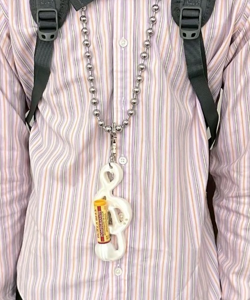 EVERYTHINGS（エブリシングス）の「【EVERYTHINGS】HEAVENLY(TREBALM) / 【エブリシングス】ホワイトスターリーミュージックモチーフリップケースキーリング（キーホルダー・レディース・ホワイト・ONE SIZE）」の3枚目の写真