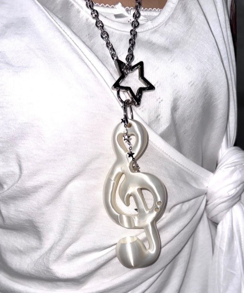 EVERYTHINGS（エブリシングス）の「【EVERYTHINGS】HEAVENLY(TREBALM) / 【エブリシングス】ホワイトスターリーミュージックモチーフリップケースキーリング（キーホルダー・レディース・ホワイト・ONE SIZE）」の11枚目の写真