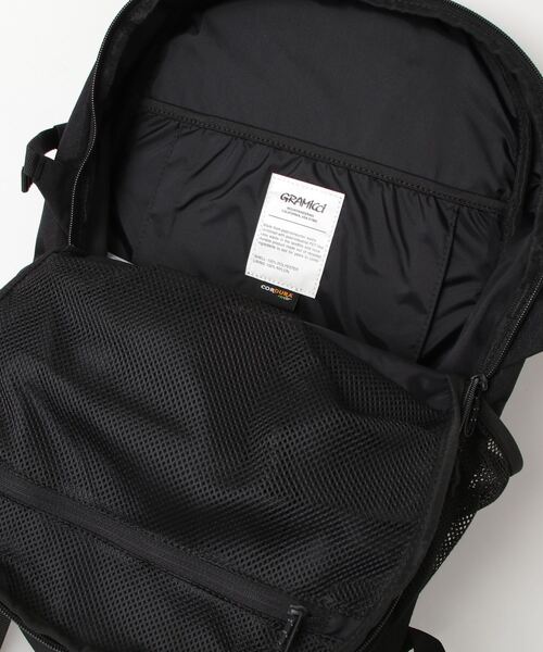 Gramicci(グラミチ)の「DAY PACK 25L|デイパック25L Gramicci グラミチ(バックパック/リュック・メンズ・ブラック/ダークブルー・FREE)」の5枚目の写真